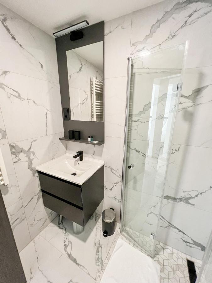 Villa Bauhaus Wellness Apartments 207 - Petiteplage Siofok Ngoại thất bức ảnh